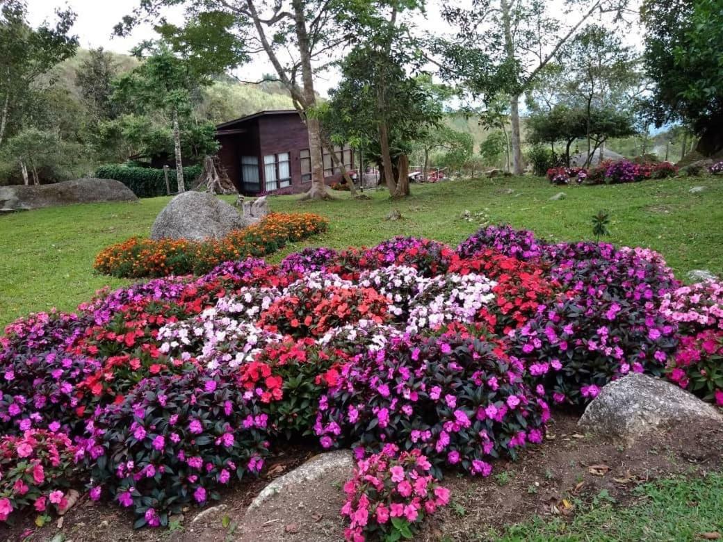 Hotel Spring Garden Kampong Kundassan Esterno foto